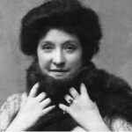 NELLIE MELBA AND A ROYAL  CAKE